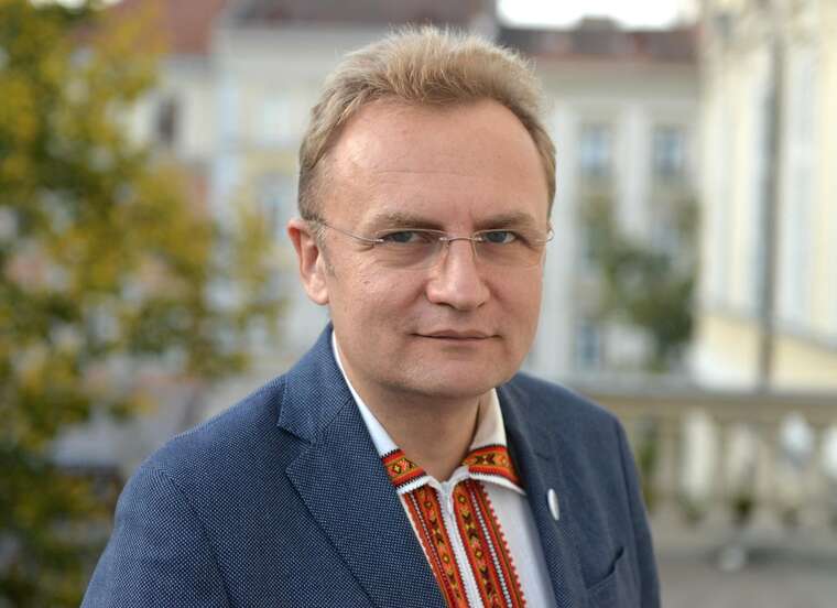 Фото для новини:Лазня Садового за 100 мільйонів міська влада продовжує фінансувати елітний центр для чиновників замість критичних потреб міста