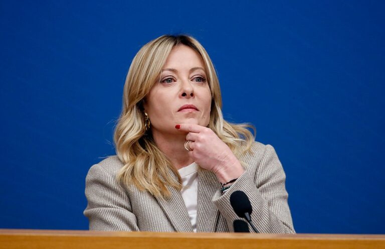 Фото для новини:Мелоні втрутилася у конфлікт щодо Гренландії