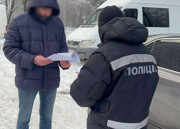 Фото для новини:Мільйони на світлі для дітей у Києві викрили схему розкрадання 3,4 мільйона гривень на закупівлі генераторів для шкіл