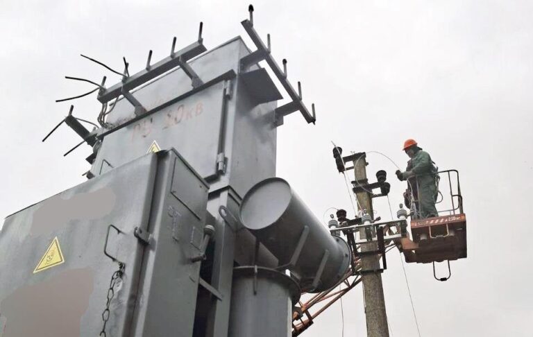 Фото для новини:Мінцифри зробило заяву через аварію в енергетиці