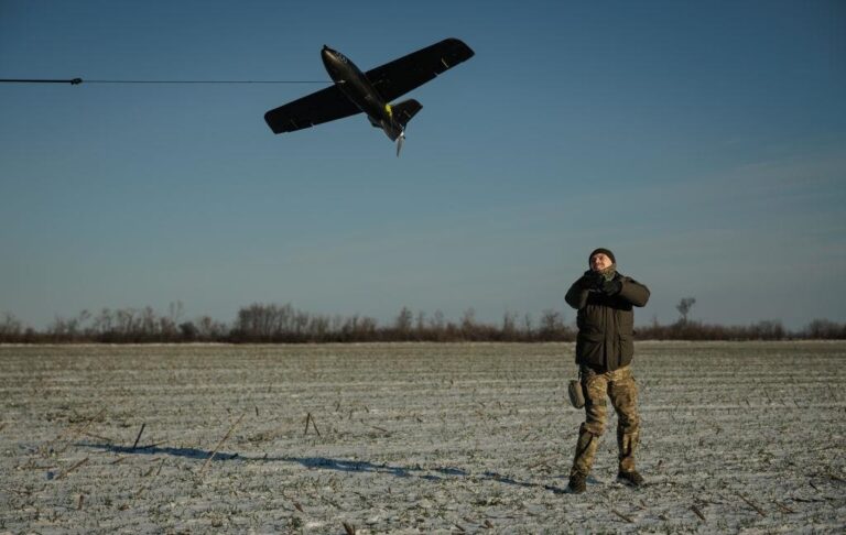 Фото для новини:Між частинами запустили автоматизований розподіл дронів - Міноборони