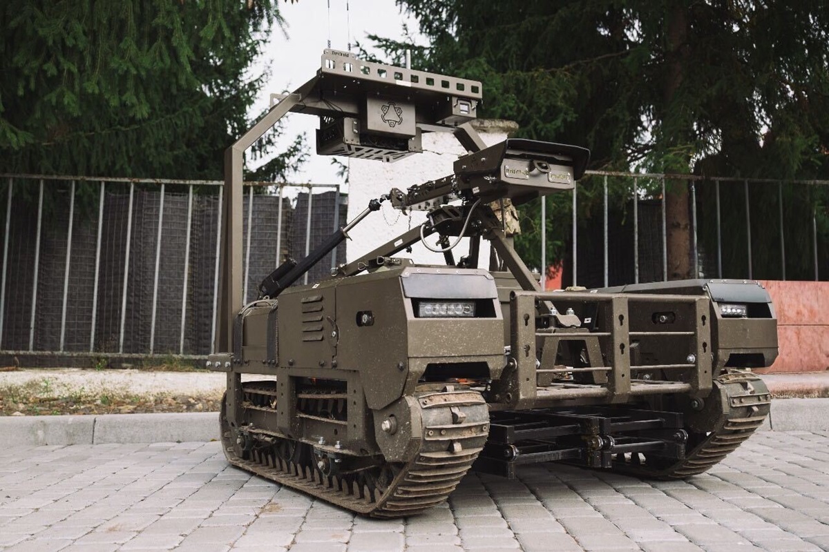 Фото для новини:Наземний дрон взяв у полон трьох росіян