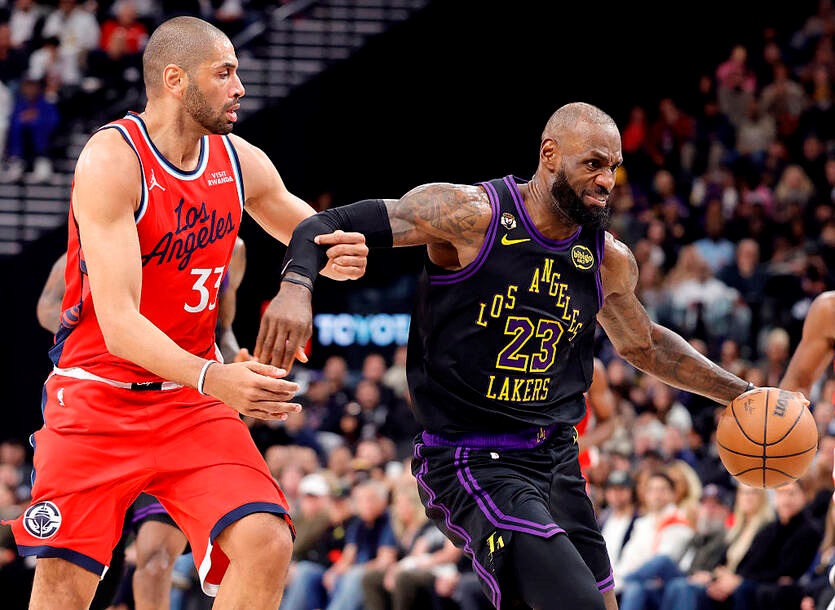 Фото для новини:НБА: Кліпперс виграли дербі Лос-Анджелеса