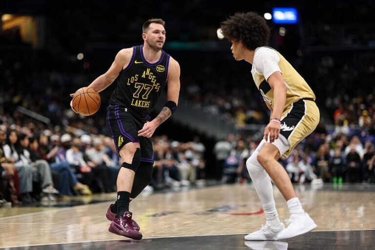 Фото для новини:НБА: Лейкерс впевнено обіграли Вашингтон