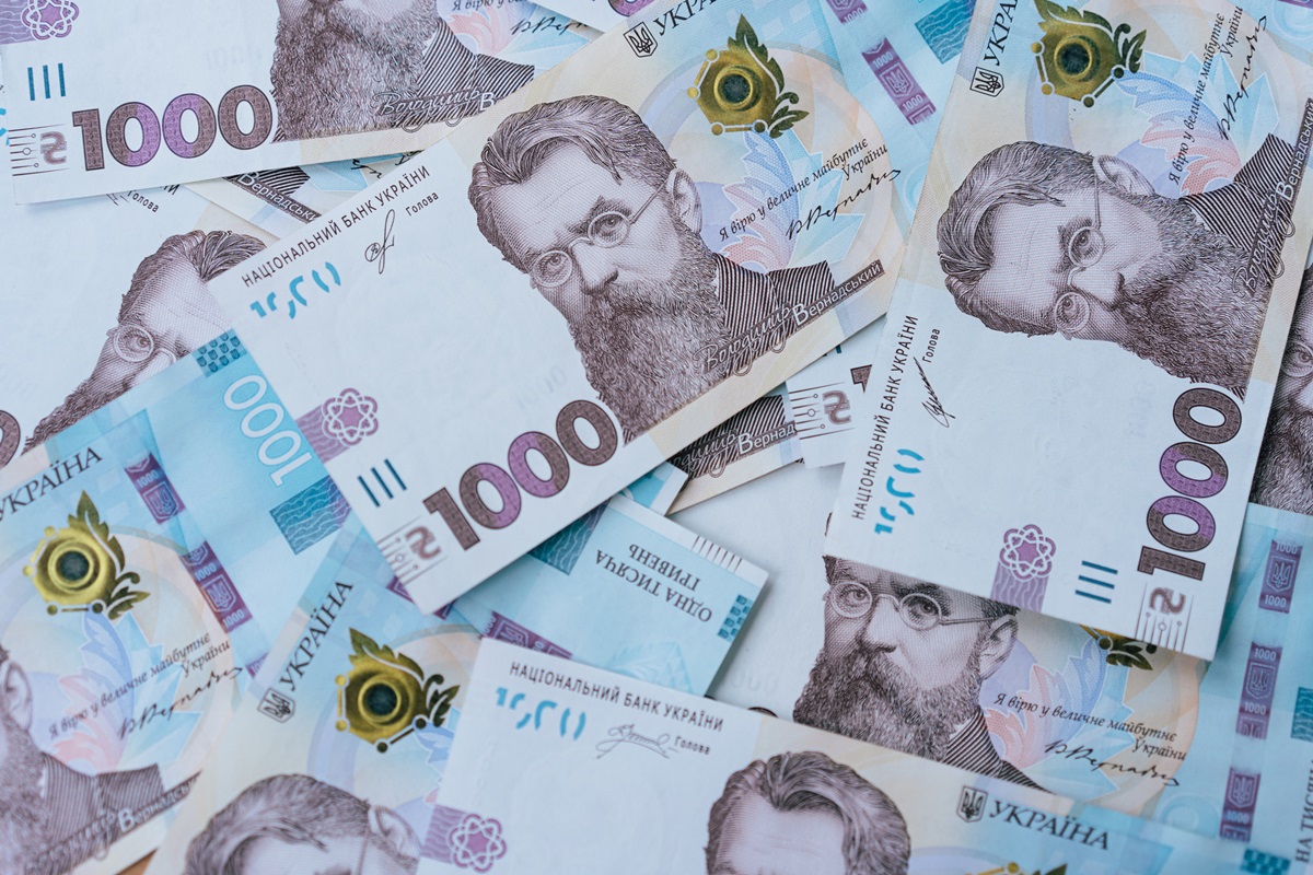 Фото для новини:НБУ пояснив коливання гривні на початку року