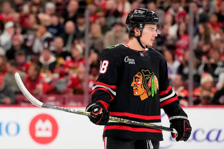 Фото для новини:НХЛ: Колумбус переміг Чикаго