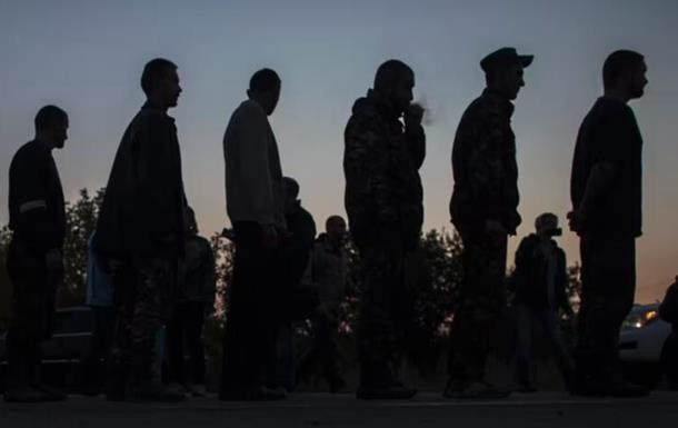 Фото для новини:Обмін полонених відкладається - Зеленський