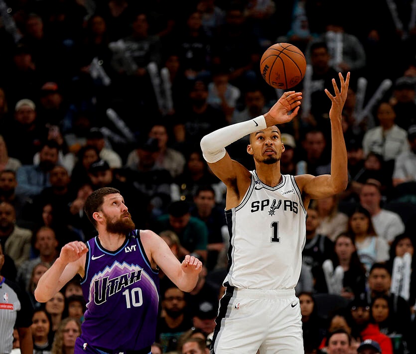 Фото для новини:Очки Михайлюка допомогли команді у матчі НБА