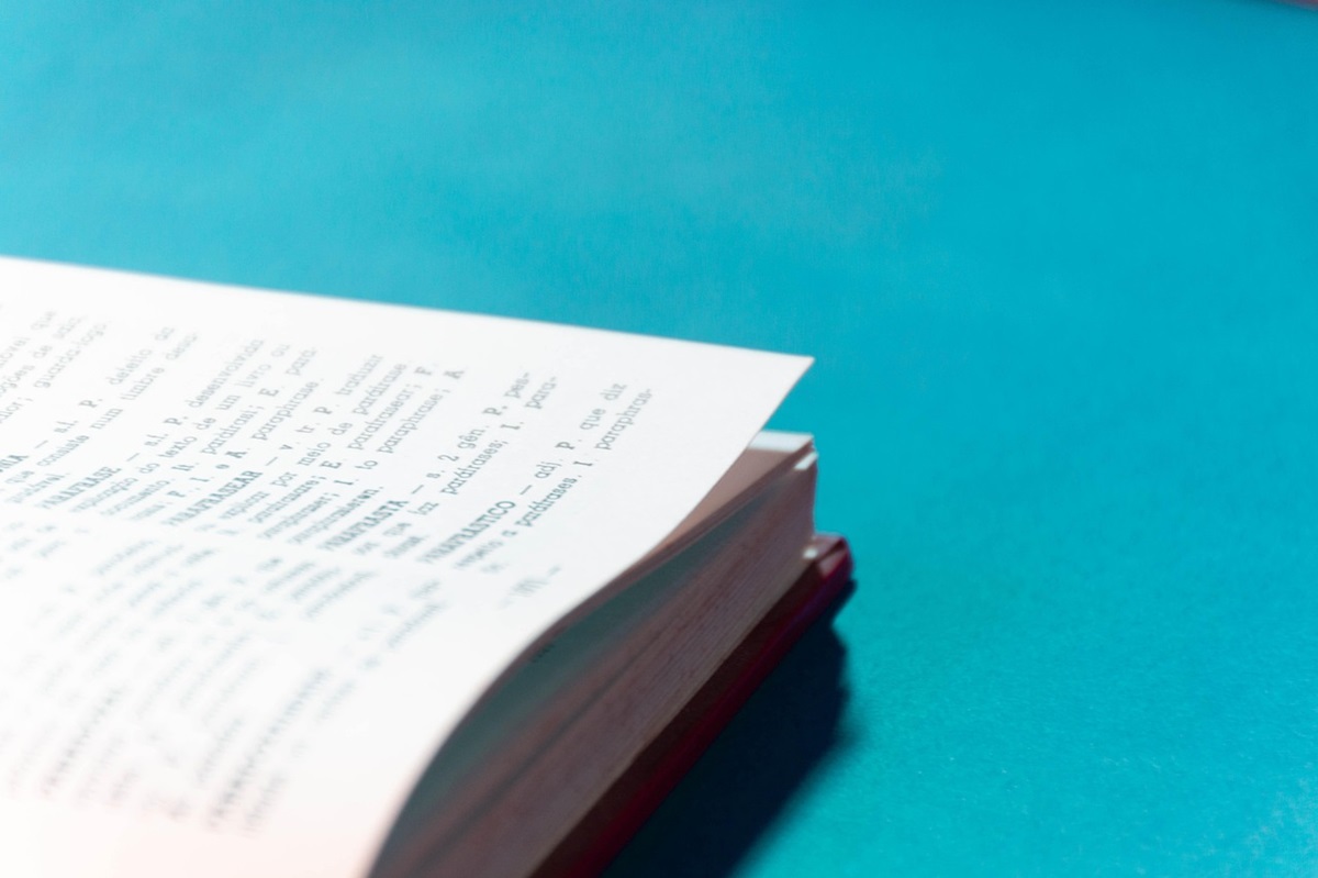 Фото для новини:Оксфорд назвав дитяче слово 2025 року: ним став "мир"