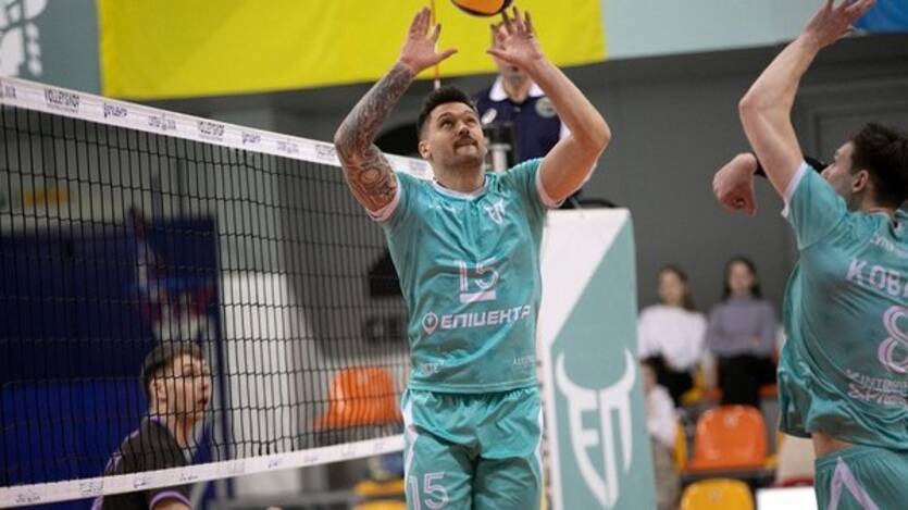 Фото для новини:Перший матч у Кубку виклику з ПАОКом чемпіони України програли