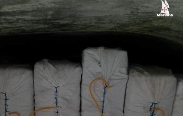 Фото для новини:Португалія перехопила субмарину з рекордною кількістю наркотиків