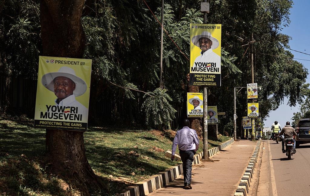 Фото для новини:Президент Уганди усьоме переміг на виборах