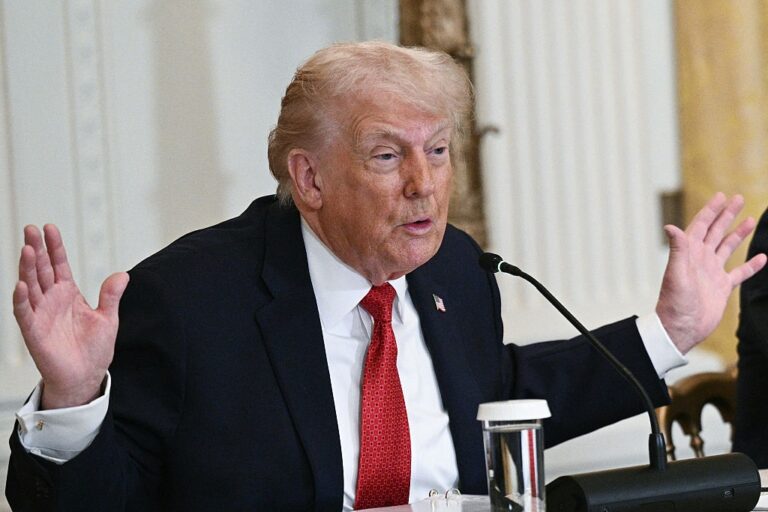 Фото для новини:Рада миру від Трампа. Альтернатива ООН за гроші