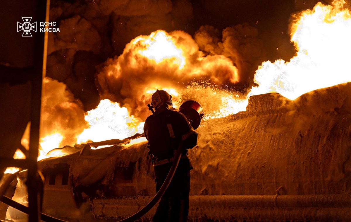 Фото для новини:Ракети Путіна уразили не лише українців, а й переговорний стіл - Сибіга