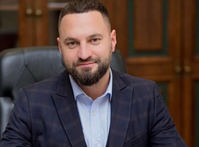 Фото для новини:Реформа на принципах доброчесності Данііл Меньшиков з незадекларованими мільйонами хоче очолити митницю