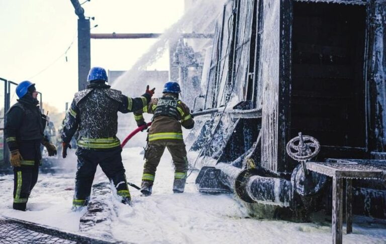 Новини України - Росія зруйнувала ракетами енергооб'єкт у Харкові