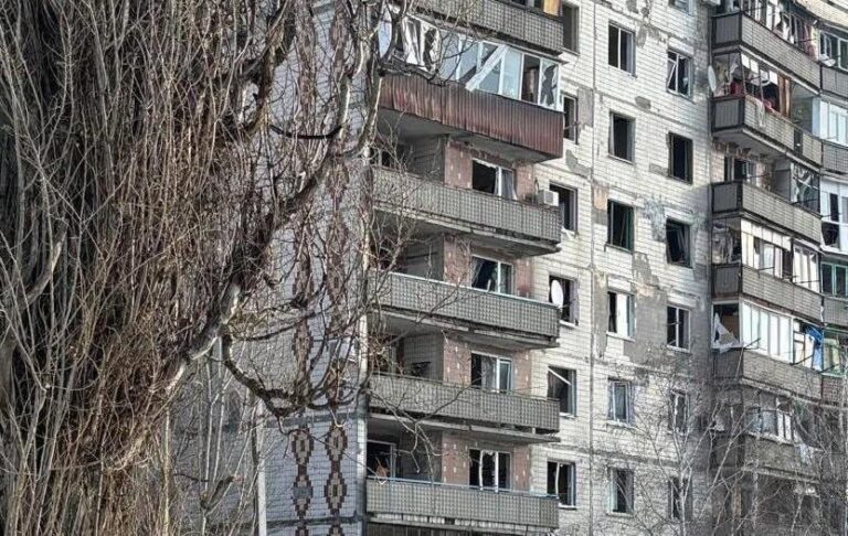 Фото для новини:Росіяни вдарили ФАБами по Краматорській громаді