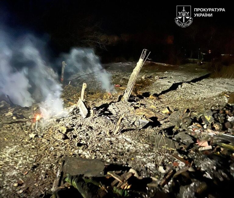 Фото для новини:Російський дрон атакував Чугуїв, є постраждалі