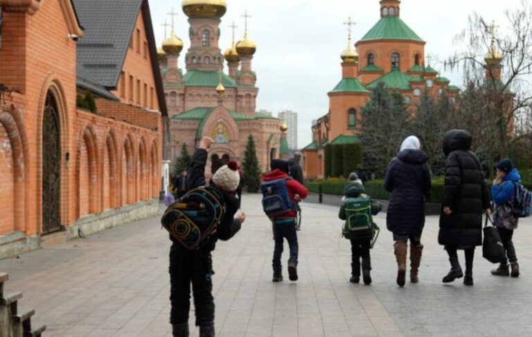 Новини Києва - СБУ перевірить підпільну школу при монастирі УПЦ МП в Києві