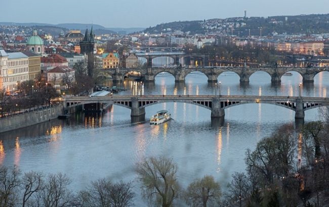 Фото для новини:Шляхи мігрантів: чому українці не їдуть у найдешевші місця Європи
