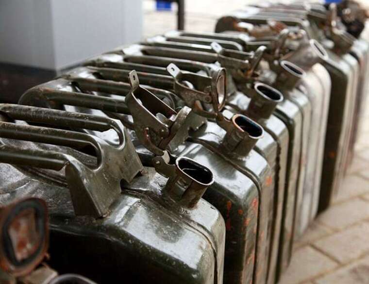 Фото для новини:Схема на мільярд Державний оператор тилу переплатив до 130 мільйонів гривень на закупівлі бензину для ЗСУ