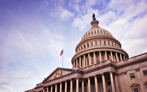 Фото для новини:США знову на порозі шатдауну через вбивство у Міннеаполісі