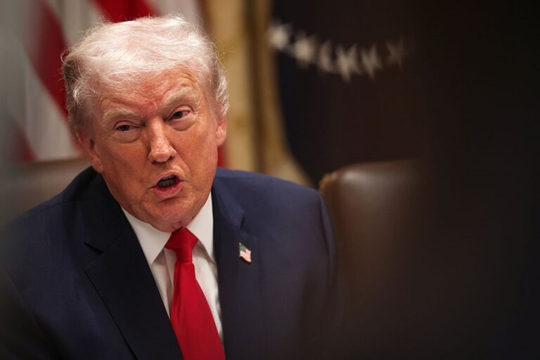 Фото для новини:Трамп подав позов до власного уряду через витік податкових декларацій