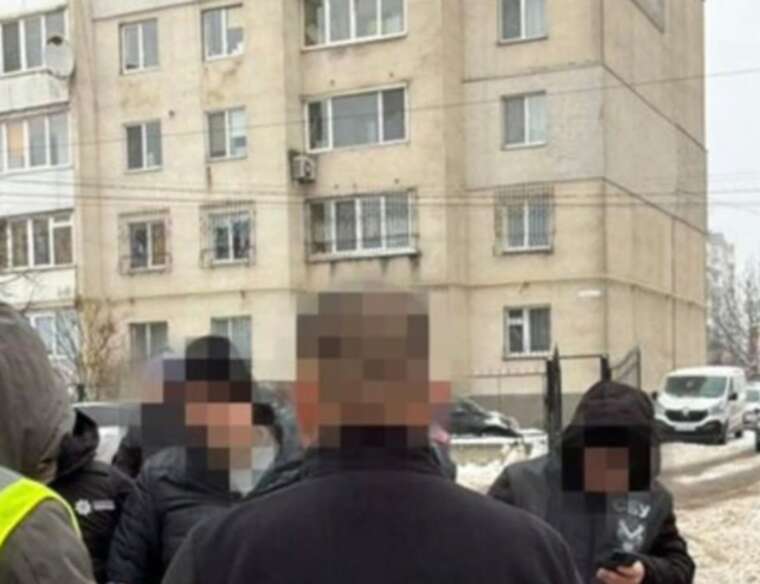 Фото для новини:Ціна містобудівних умов на Хмельниччині посадовця РВА затримали на хабарі у 1500 доларів