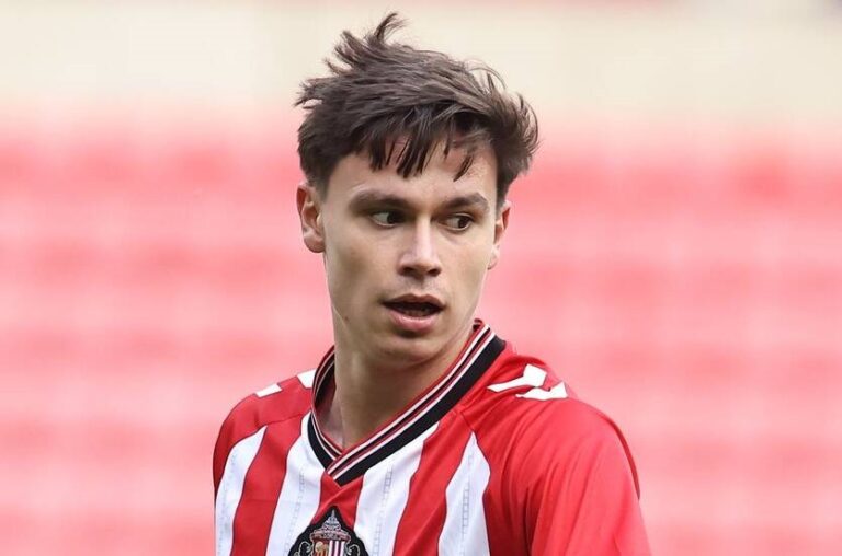 Фото для новини:Тутєров у першому матчі відразу забив гол