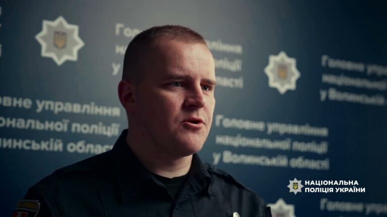 Фото для новини:Волинські поліцейські викрили підпільне виробництво та збут наркотиків під виглядом канабідіолу CBD