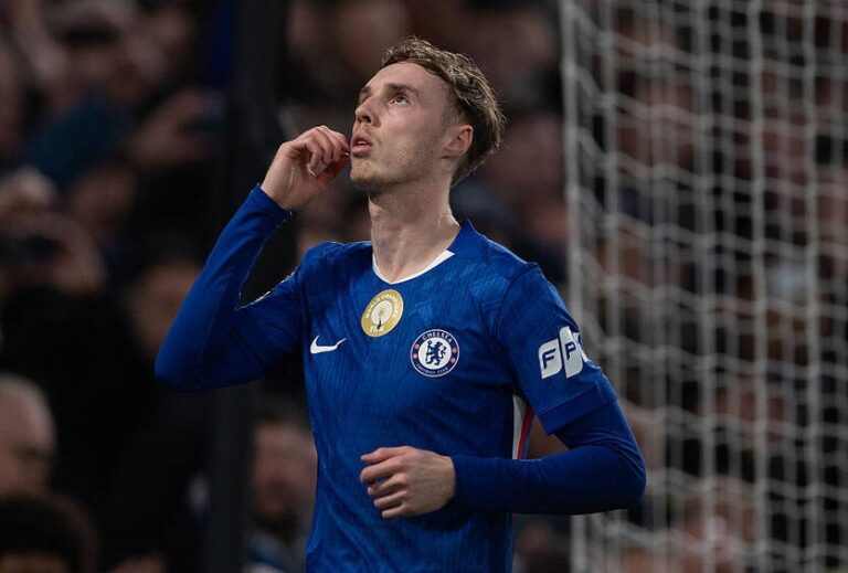 Фото для новини:У Челсі спростували чутки про відхід лідера команди