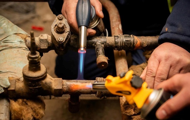 Фото для новини:У Києві без тепла лишаються 613 багатоповерхівок