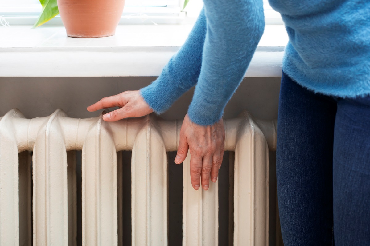 Фото для новини:У Києві фактично 3000 будинків і досі без тепла