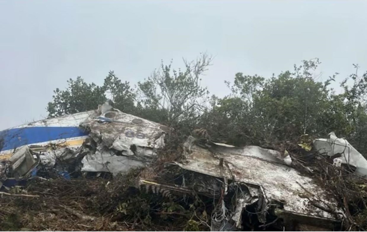 Фото для новини:У Колумбії розбився літак, серед загиблих - конгресмен