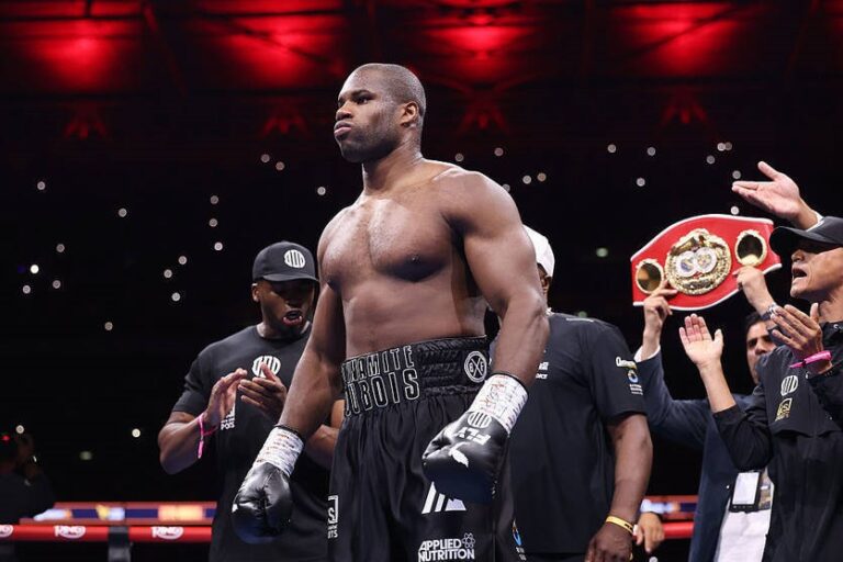 Фото для новини:У команді Дюбуа розкрили його плани на бій із Чжаном Чжілеєм