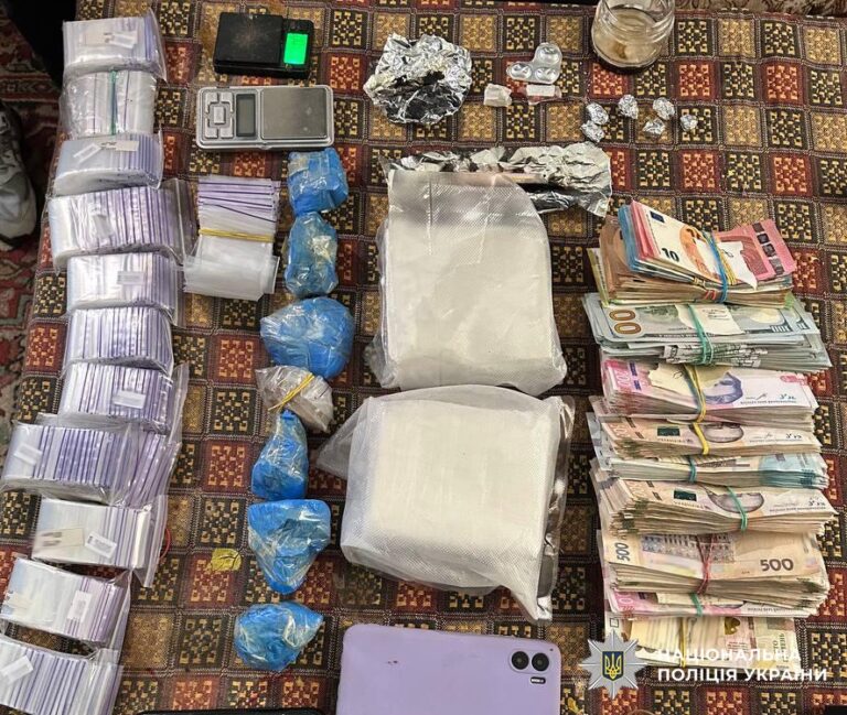 Фото для новини:У Львові затримали наркоугруповання з місячним прибутком понад 4 млн