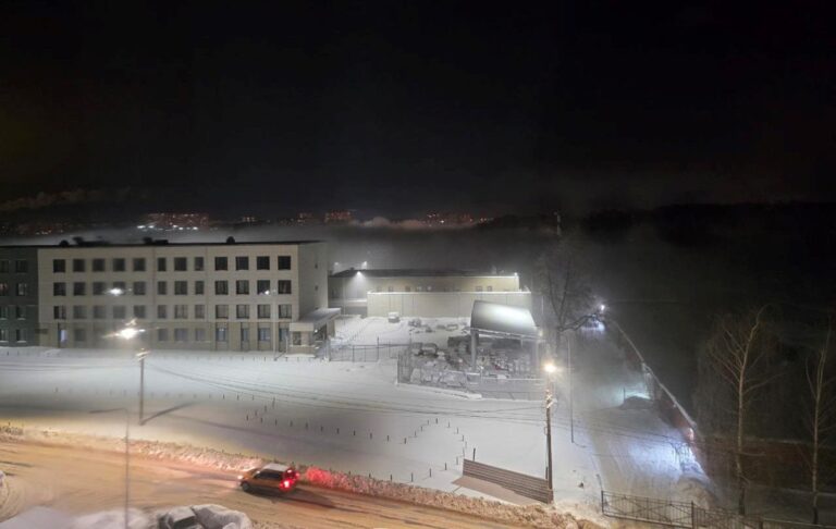 Фото для новини:У Підмосков'ї горить великий хімзавод - OSINT