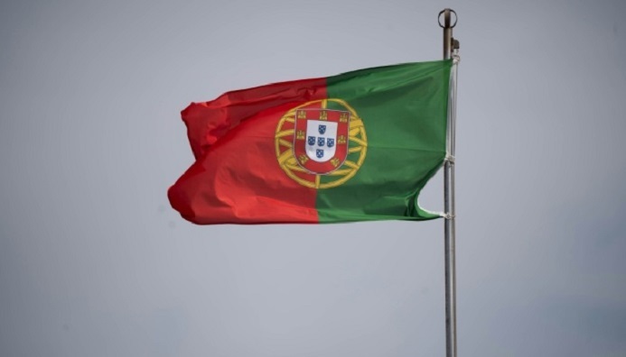 Фото для новини:У Португалії до другого туру виборів уперше потрапив ультраправий кандидат