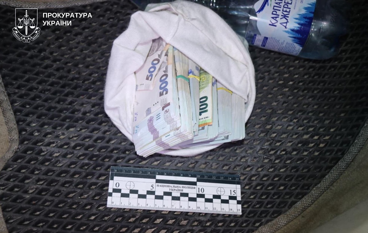 Фото для новини:У Вінниці шахраї видурили у пенсіонерки майже 2 млн гривень