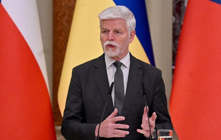 Фото для новини:Україна готова до болісних поступок, тому слід тиснути на РФ - Павел