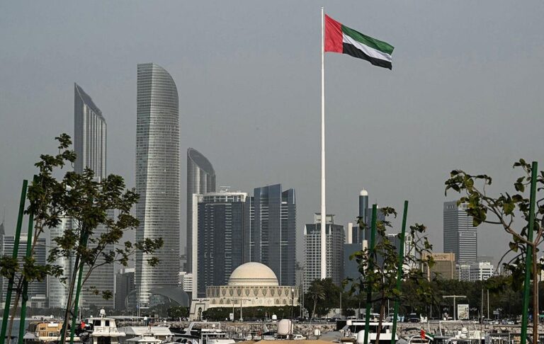 Фото для новини:В Абу-Дабі йдуть тристоронні переговори - МЗС ОАЕ