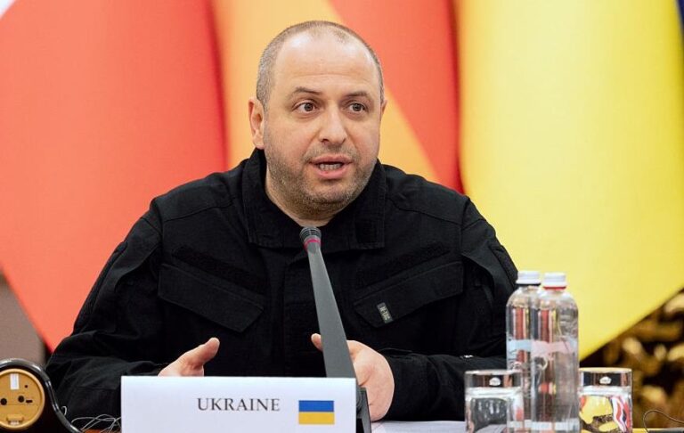 Фото для новини:В Абу-Дабі завершились перемови України, США та РФ