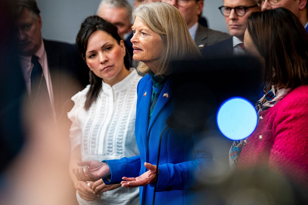 Фото для новини:В Конгресі планують зупинити Трампа у питанні Гренландії