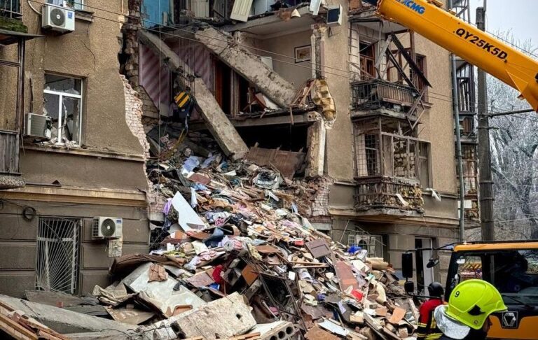 Фото для новини:В Одесі завершили пошукові роботи після атаки РФ