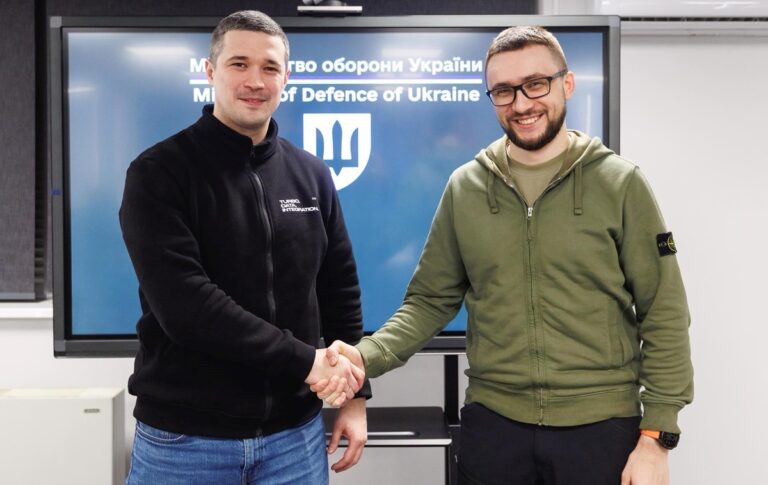 Фото для новини:Волонтер Стерненко отримав посаду в Міноборони