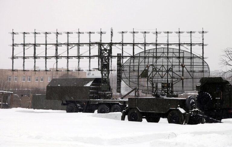 Фото для новини:ЗСУ уразили нафтовий термінал у РФ і об'єкти ППО