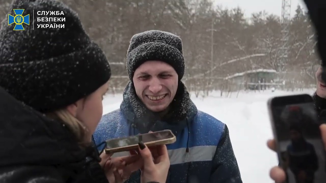 Фото для новини:СБУ показала ексклюзивне відео з обміну полоненими 5 лютого