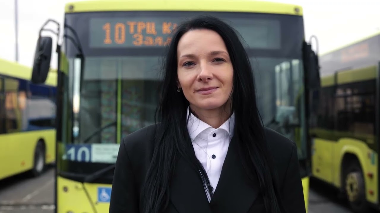 Фото для новини:She Drives: нові обличчя автобусних перевезень