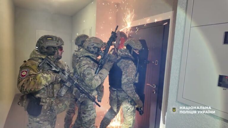 Фото для новини:Екс-«смотрящі» Київського СІЗО створили банду викрадачів і грабіжників