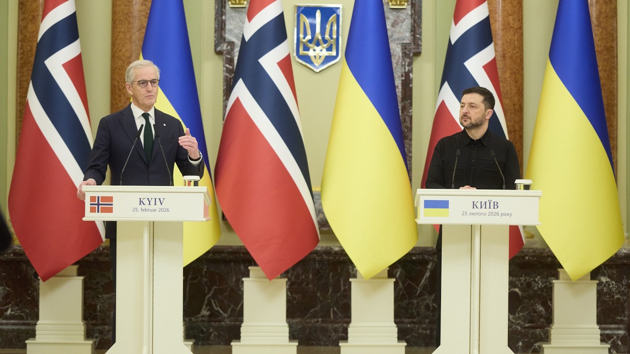 Фото для новини:Спілкування Володимира Зеленського і Йонаса Гара Стере з медіа